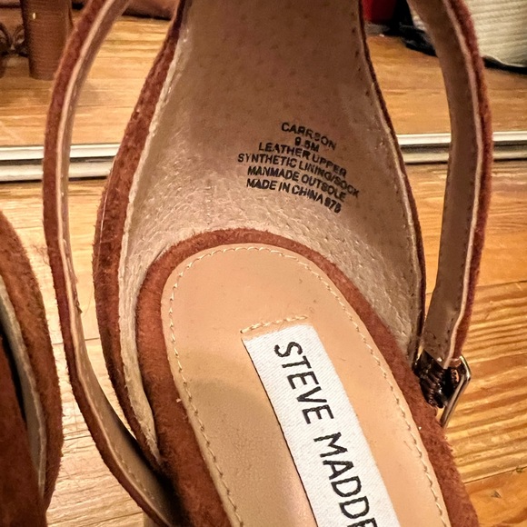 Heels - Picture 2 of 4